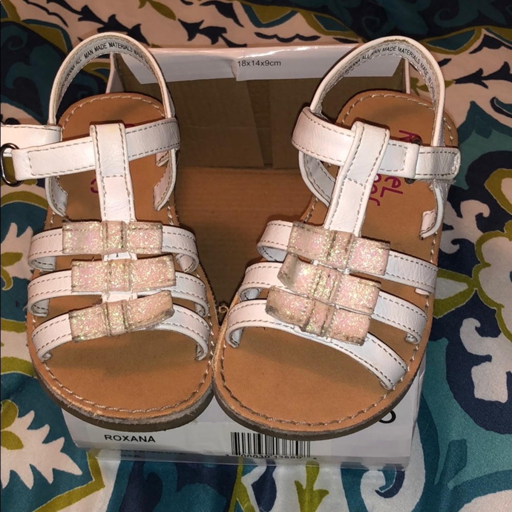 Size 8 toddler sandals